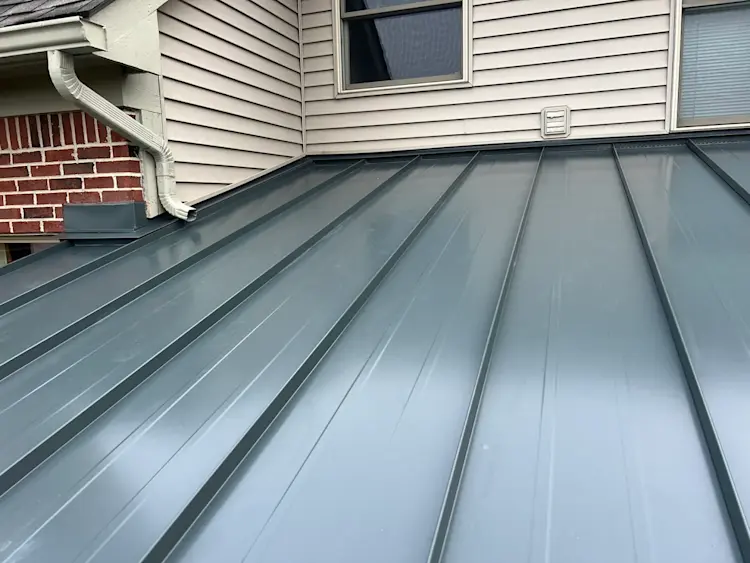 5 Signs You Need A New Roof This Summer Hero